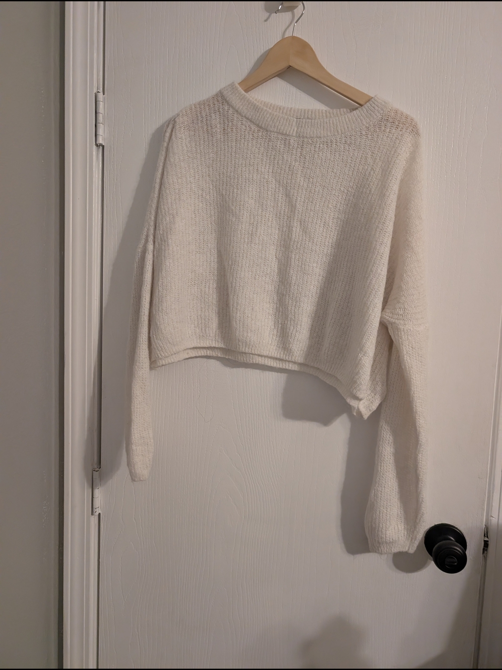 Express Cream Ribbed Crewneck Cropped Sweater